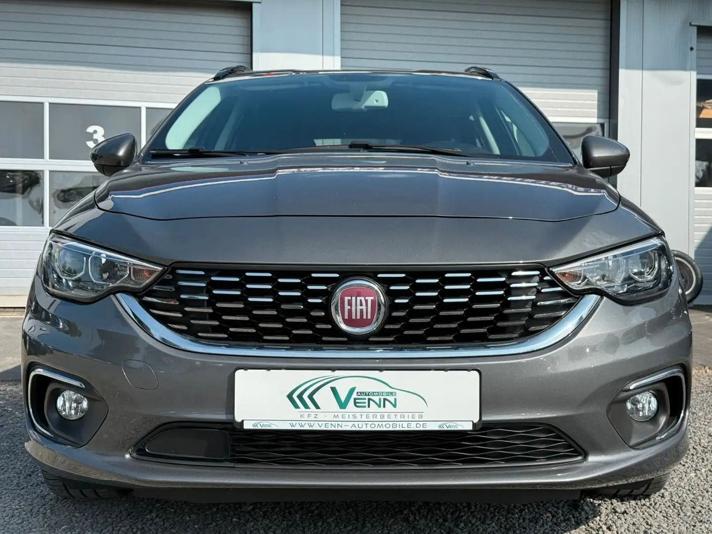 Fiat Tipo Lounge*SHZ*RFK*Navi*AHK*Tempomat*Klima Grijs - 2