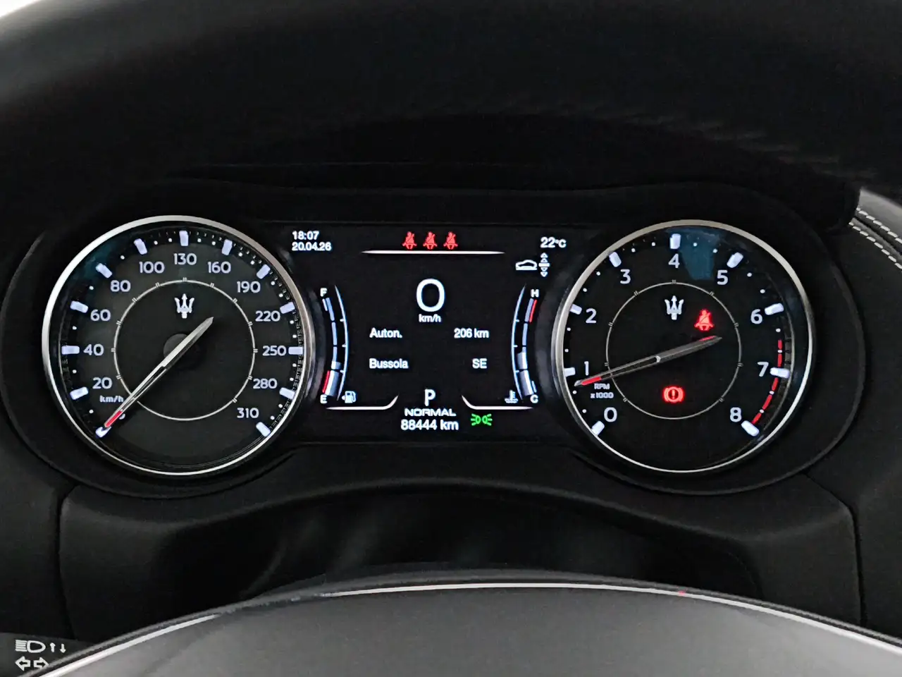 Maserati Levante 2023 — фото 15