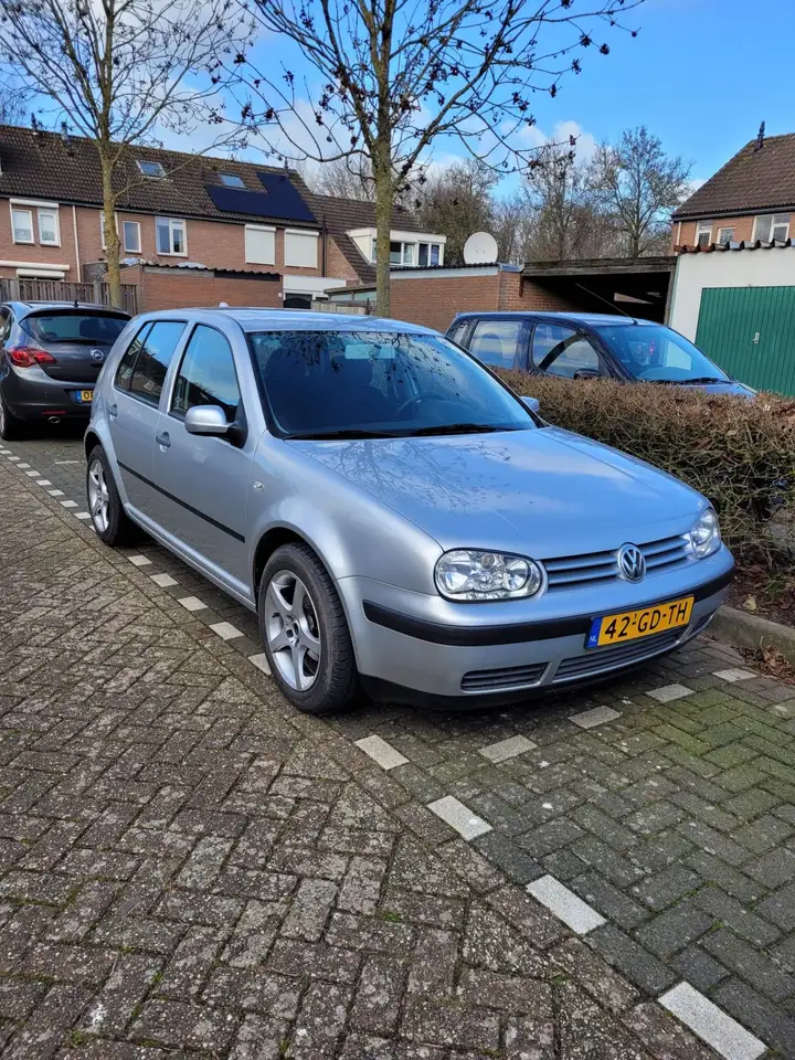 Volkswagen Golf 4, foto 2