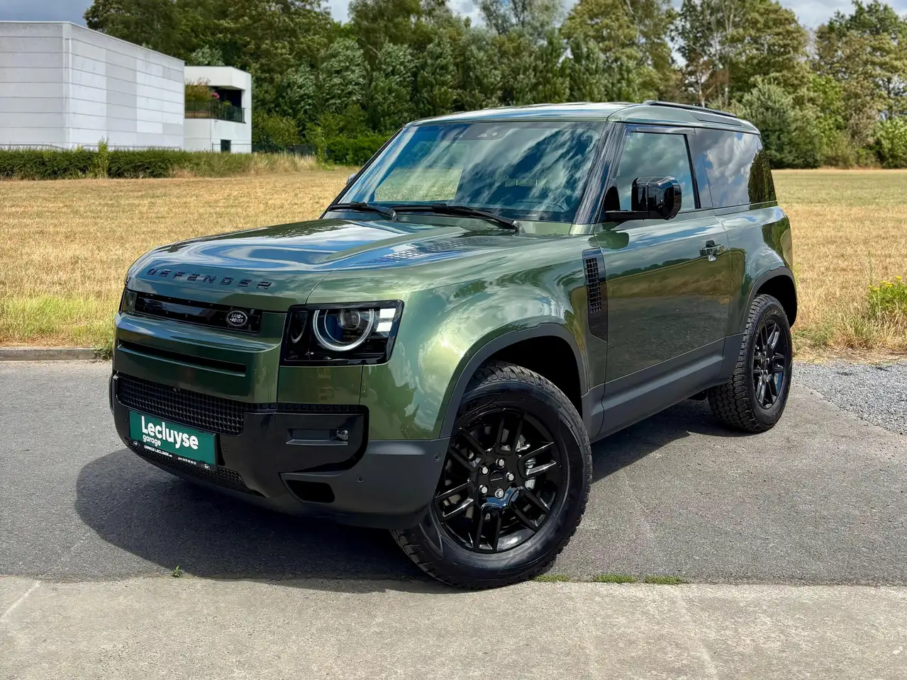 Land Rover Defender 2026