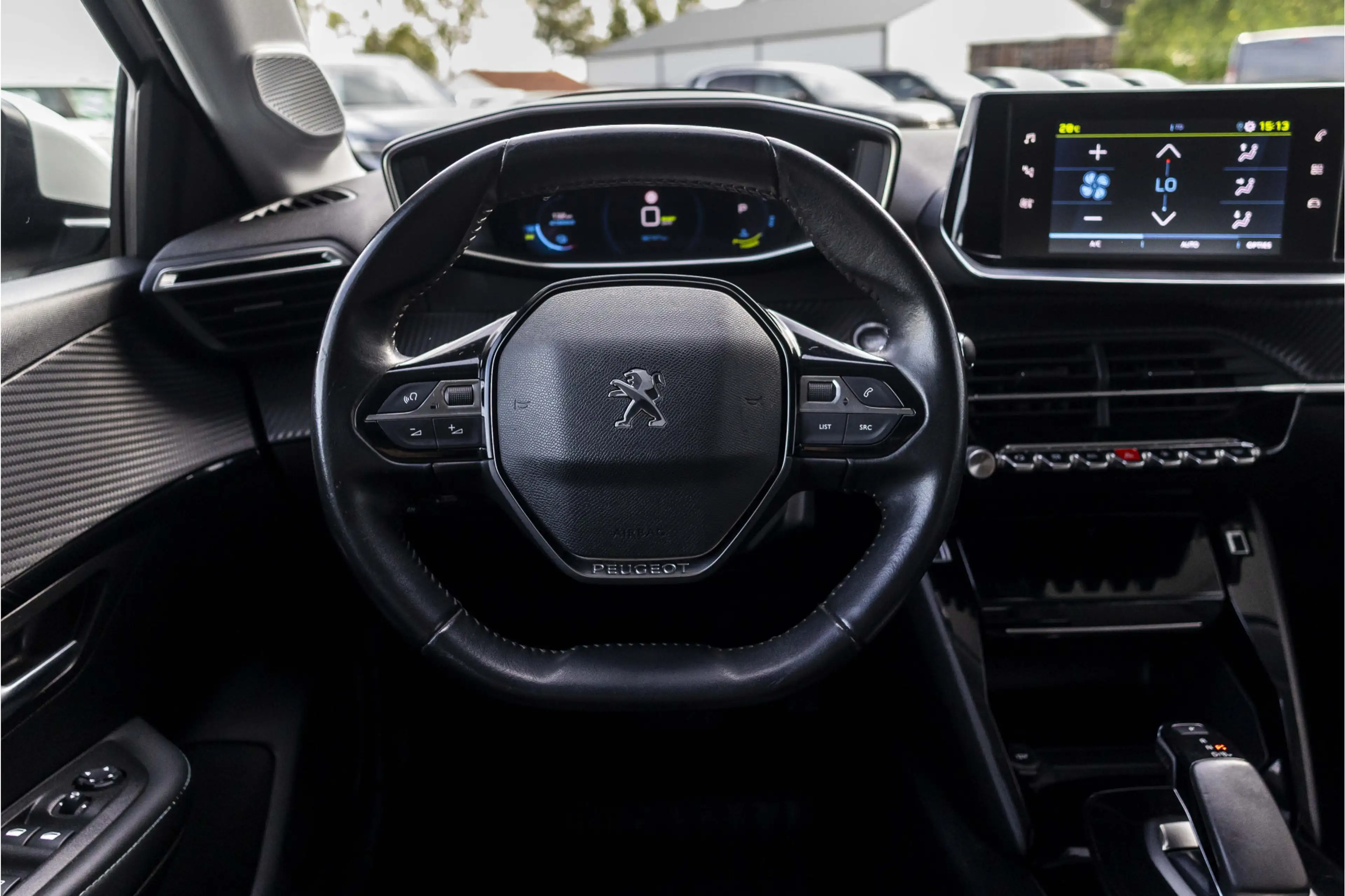 Peugeot e-208 EV Allure Pack 50 kWh Camera | Carplay — photo 7