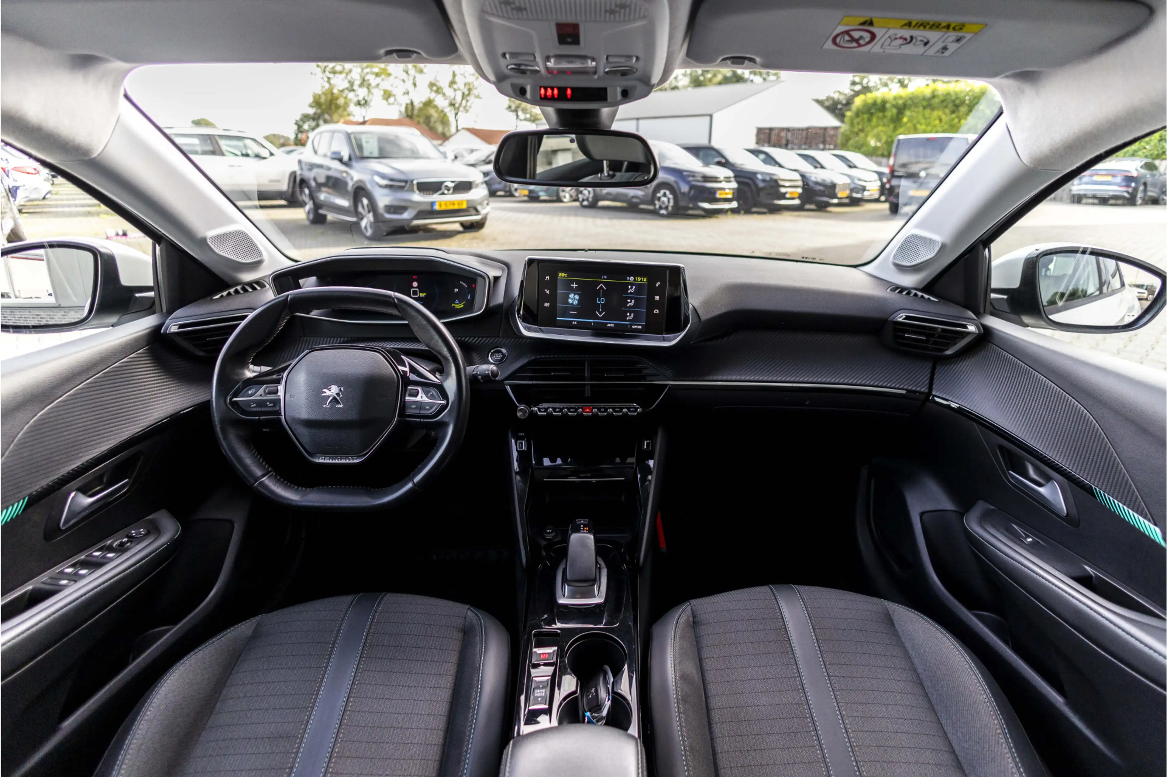Peugeot e-208 EV Allure Pack 50 kWh Camera | Carplay — photo 6