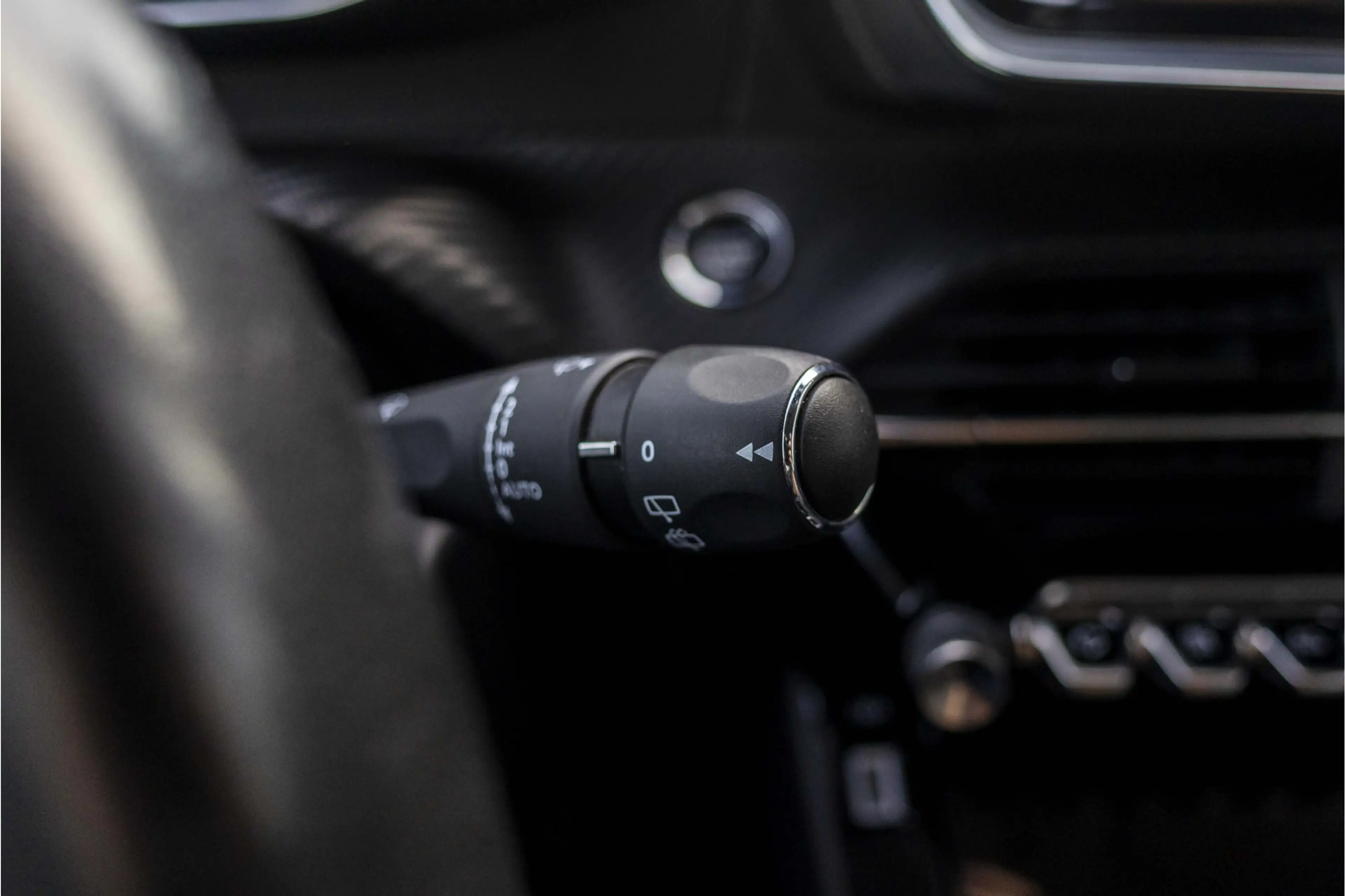 Peugeot e-208 EV Allure Pack 50 kWh Camera | Carplay — photo 33