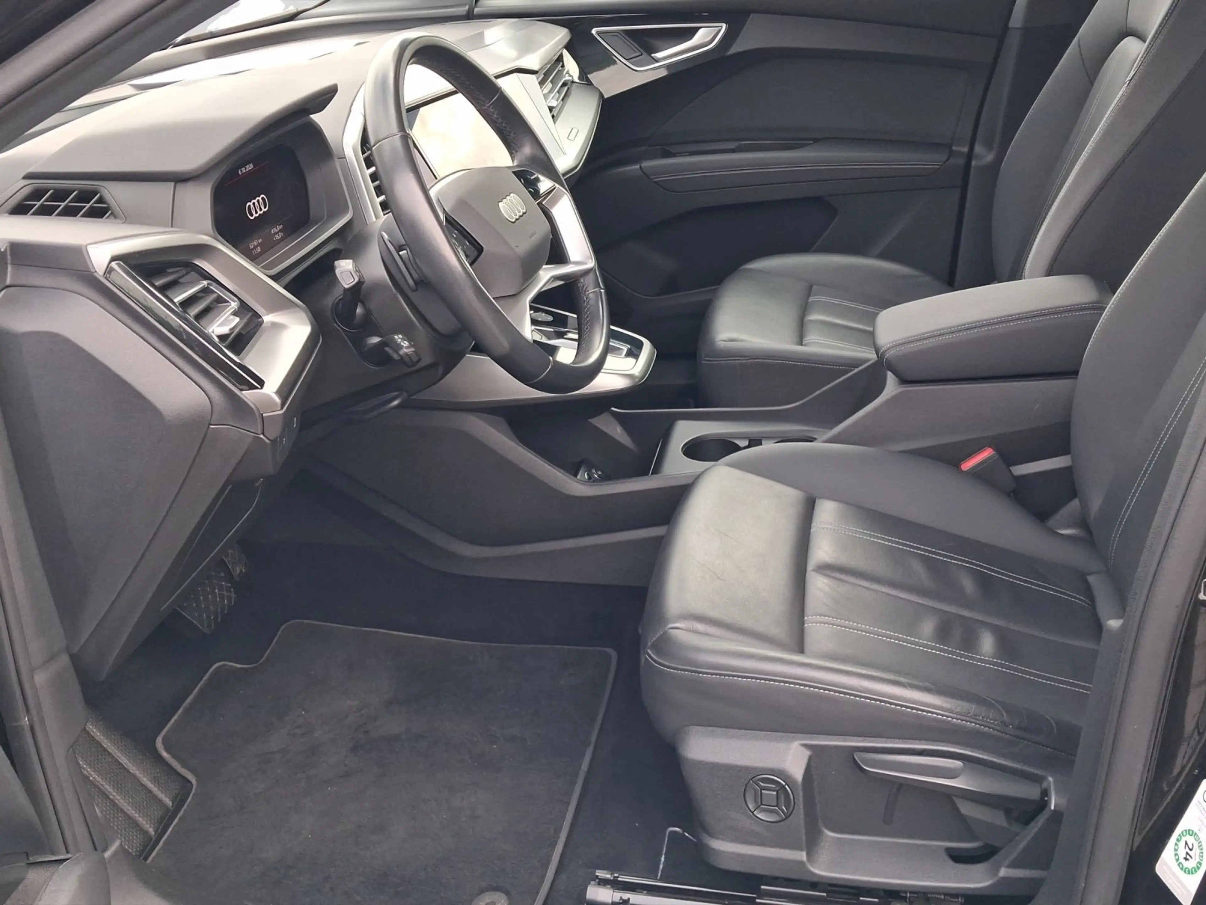 Audi Q4 e-tron 40 LM19 KAMERA SONOS PDC — photo 13