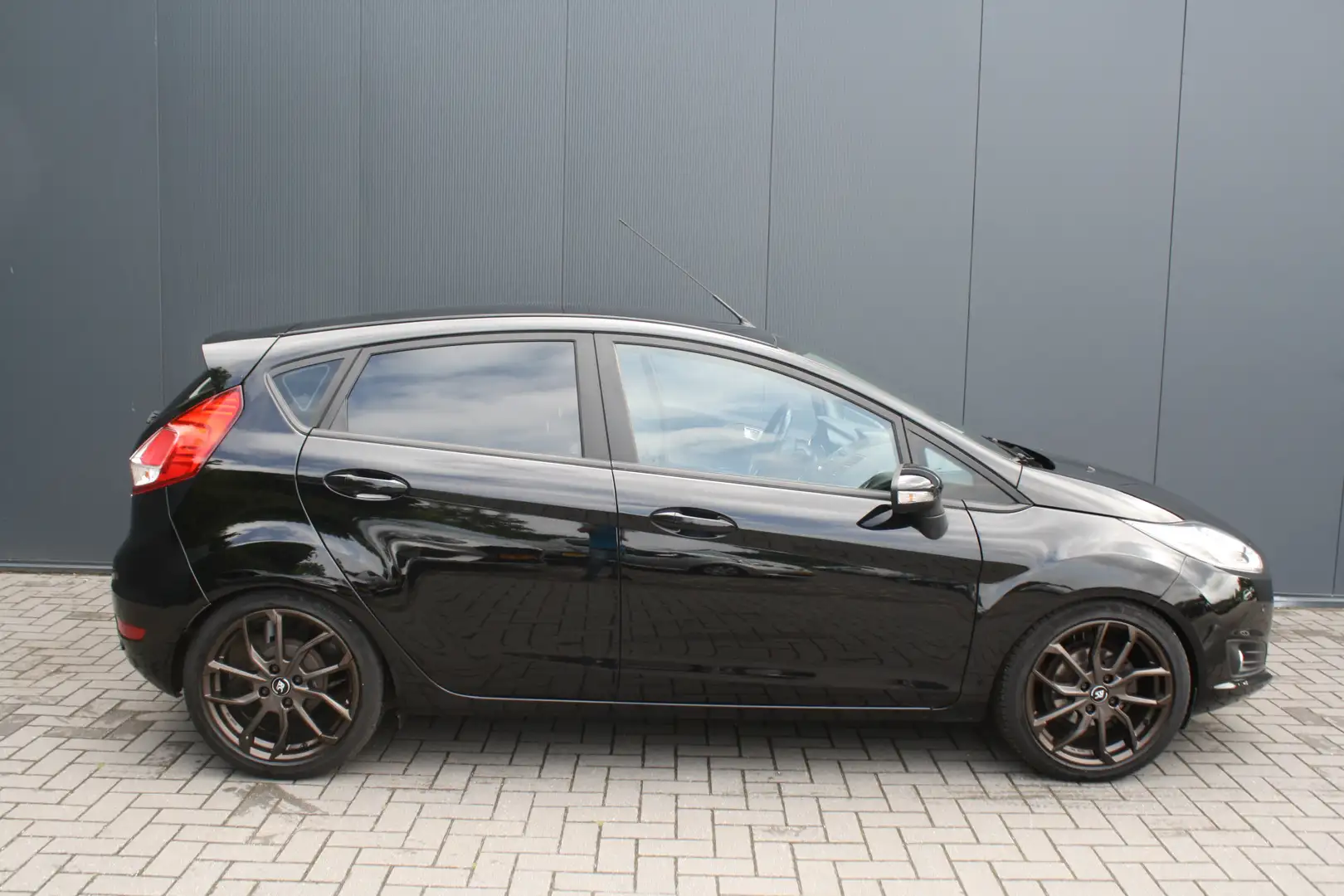 Ford Fiesta 1.5 TDCi Style Ultimate Lease Edition - NAVIGATIE Nero - 2