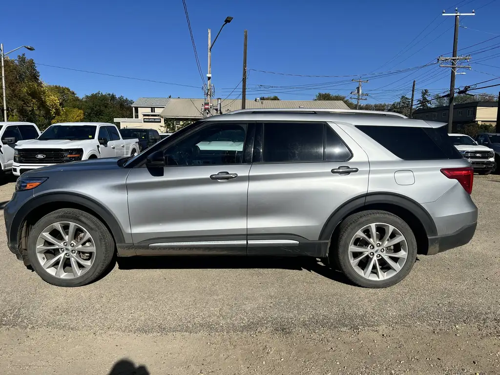 2023 Ford Explorer Platinum | B&O Audio | Garage Door Opener | Tri-Zo — photo 5
