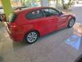 BMW 118 118d Rouge - thumbnail 4