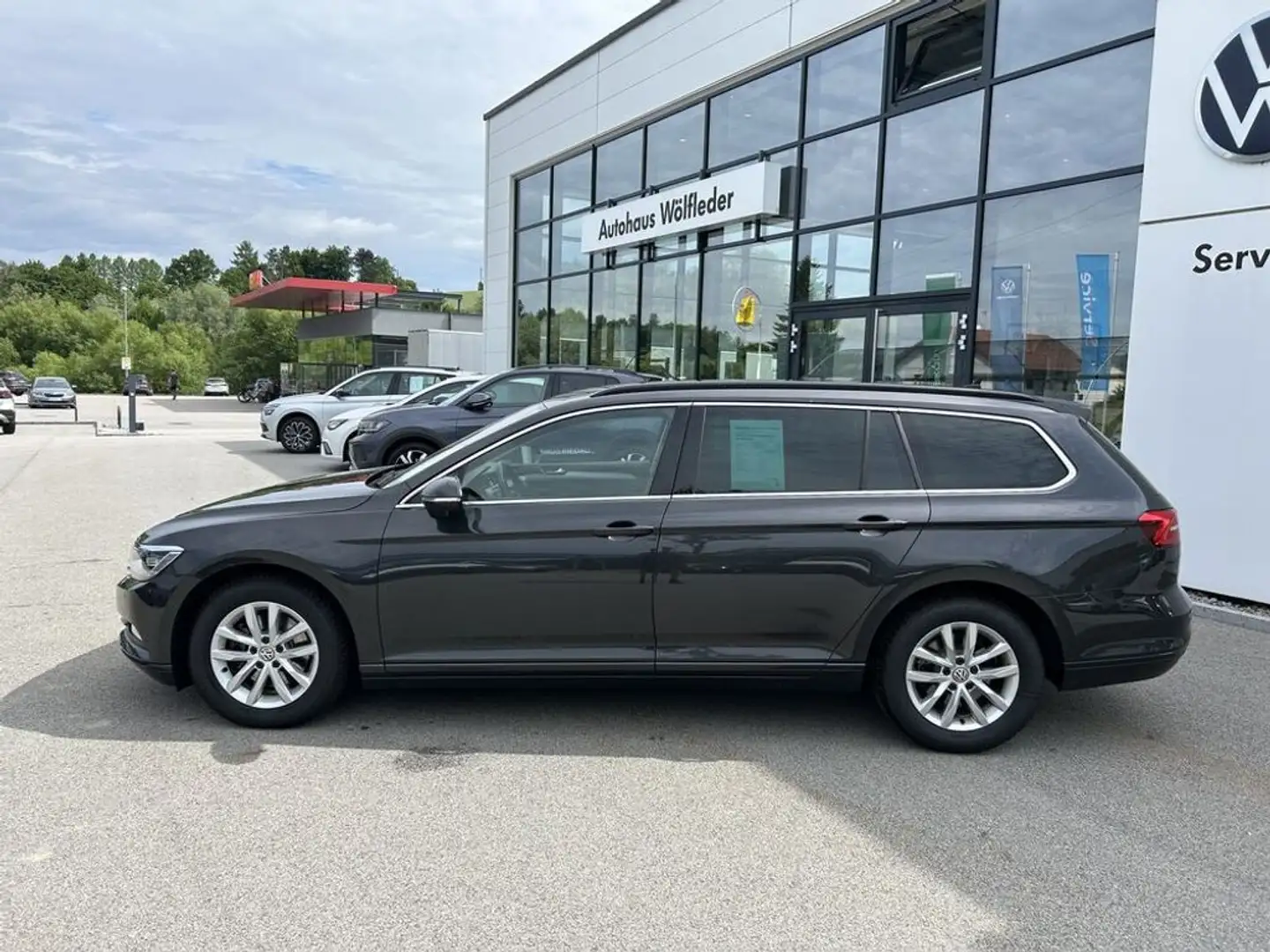 Volkswagen Passat Comfortline TDI DSG Gris - 2