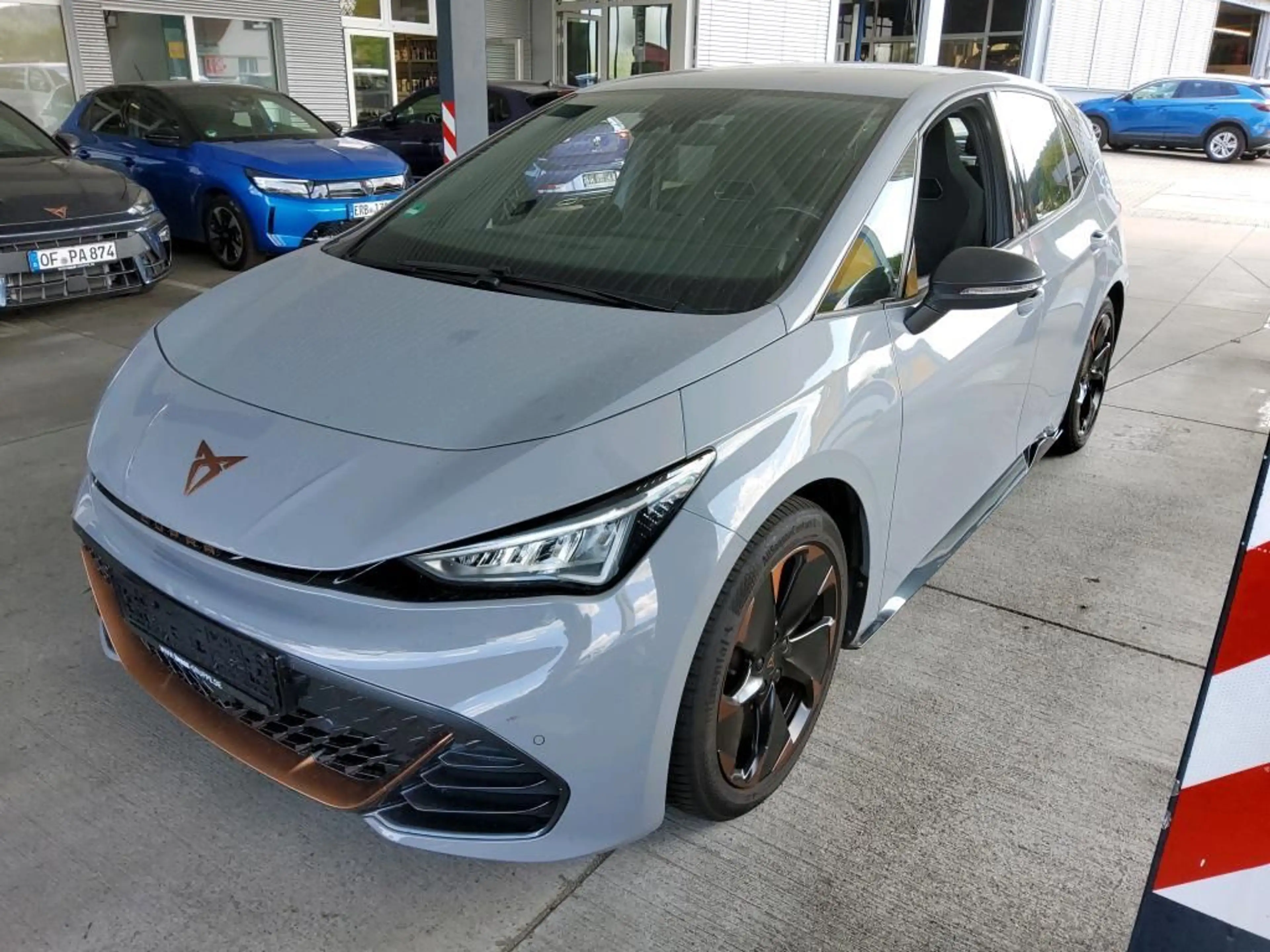 CUPRA Born 150 kW+SHZ+RFK+Navi