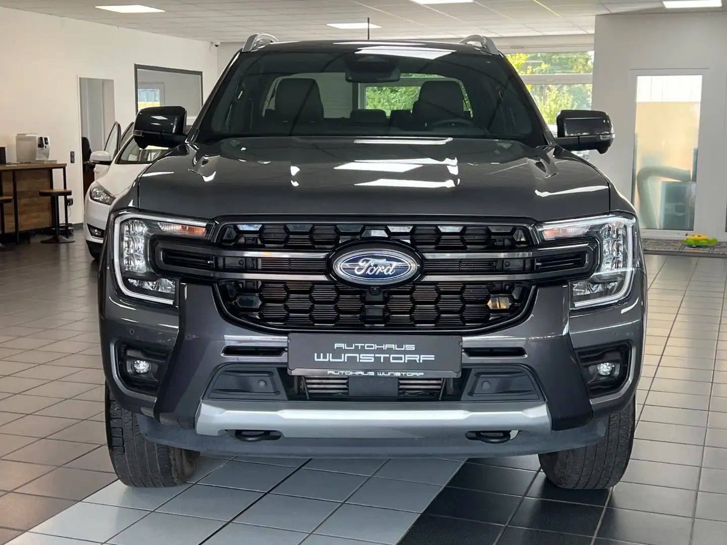 Ford Ranger Wildtrak e-4WD LED/360° CAM/AHK/ACC/1.Hd Grau - 2