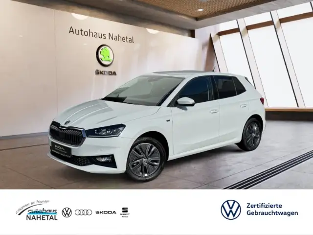 Skoda Fabia 1.0TSI Selection Tour LED NAVI AHK ACC APP REAR VI