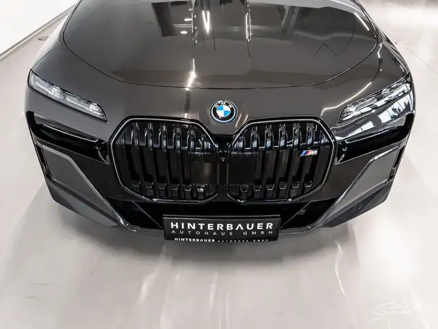 BMW 760 M760e xDrive*LUFTFED*PANO*MEMORY*SOFT-CLOSE*B&W* Ansicht 47