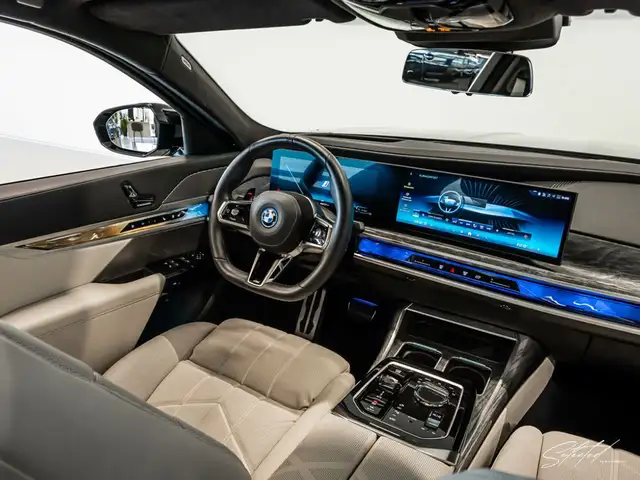 BMW 760 M760e xDrive*LUFTFED*PANO*MEMORY*SOFT-CLOSE*B&W* Ansicht 7