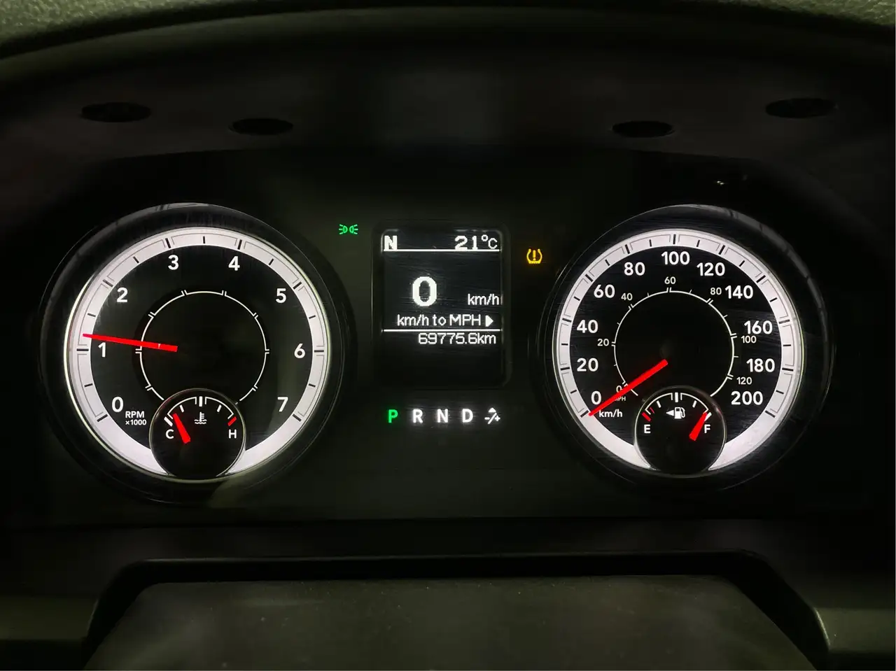 RAM 1500 снимка RAM 1500