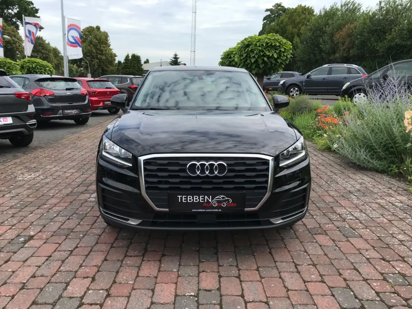 Audi Q2 basis*Automatik*Sitzhz*Navi* Schwarz - 2