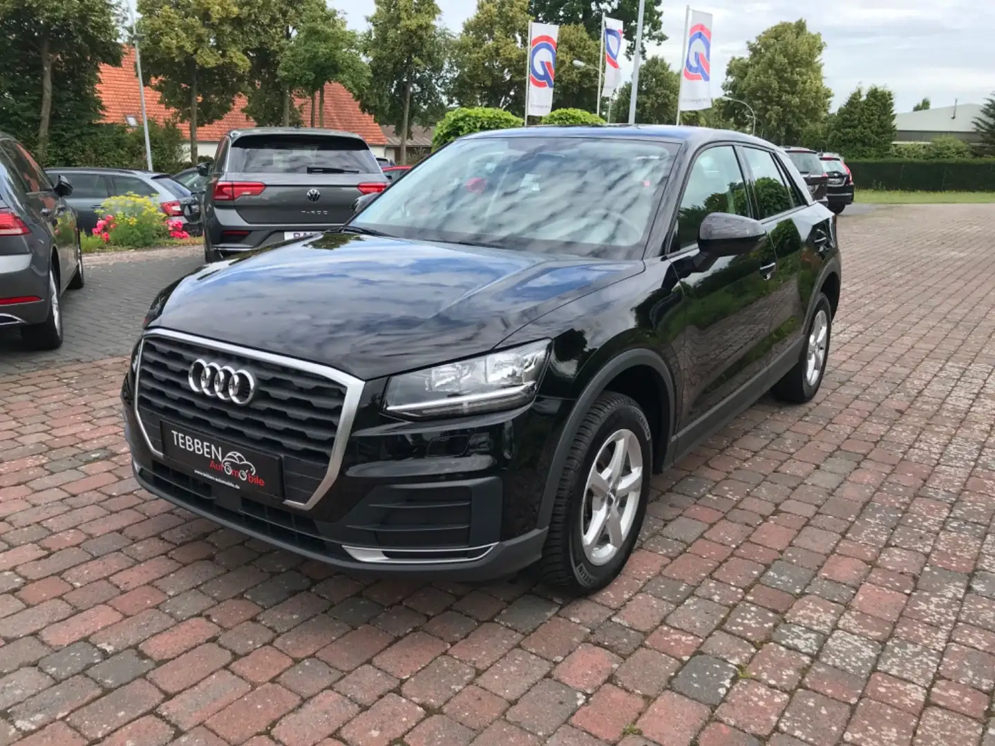 Audi Q2 basis*Automatik*Sitzhz*Navi* Schwarz - 1