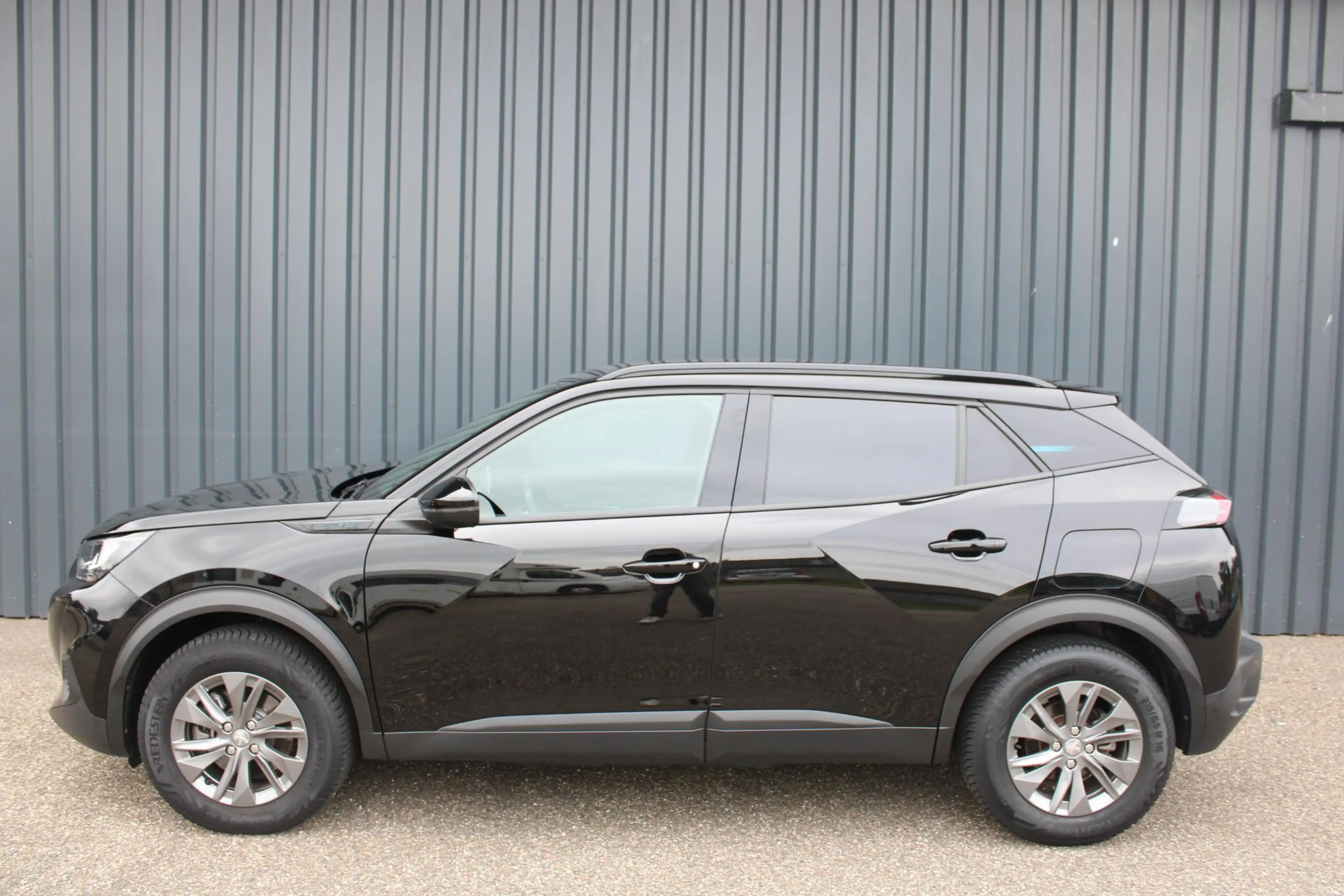 Peugeot e-2008 EV Style 50 kWh Carplay | Navigatie | Camera | All — photo 4