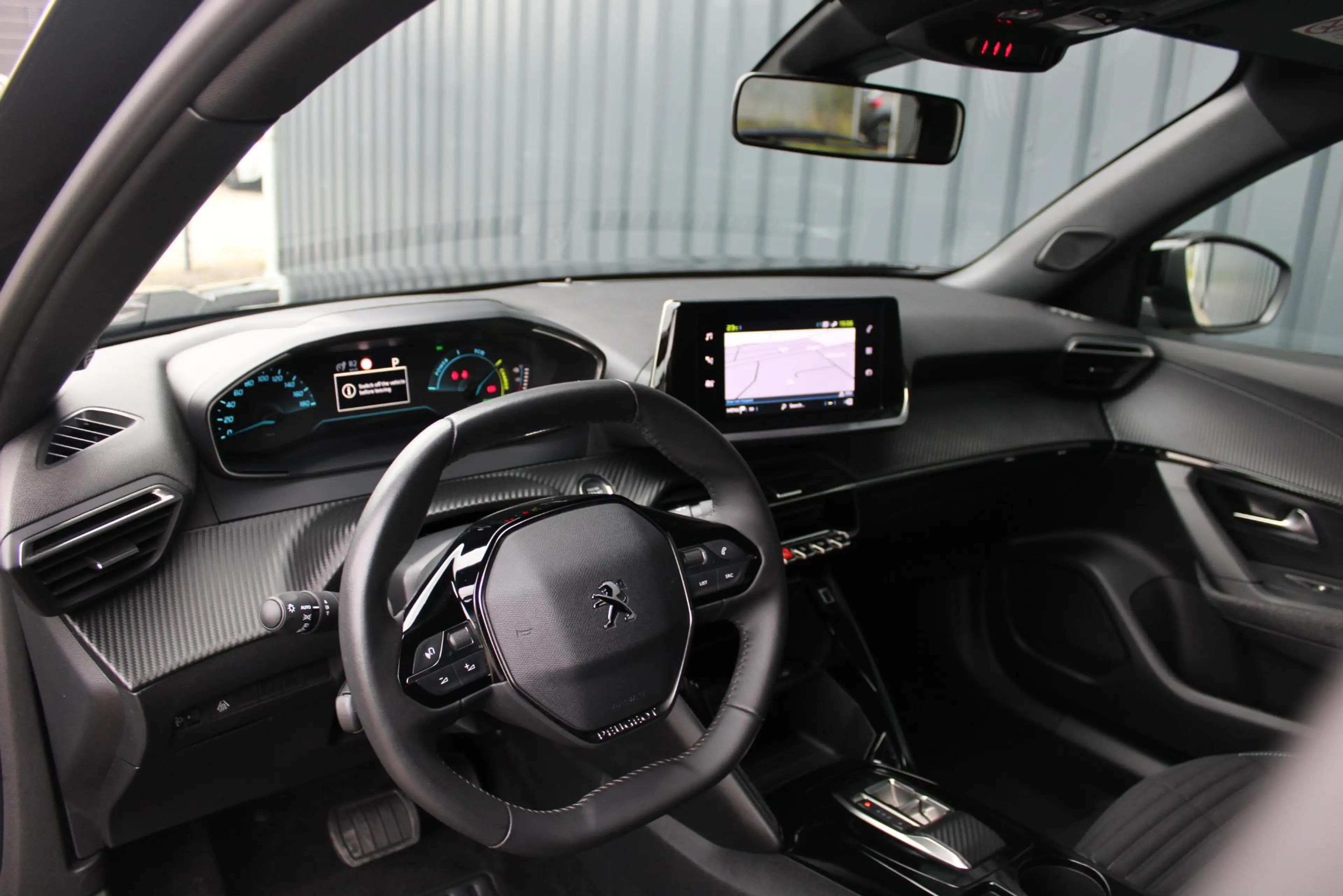 Peugeot e-2008 EV Style 50 kWh Carplay | Navigatie | Camera | All — photo 12