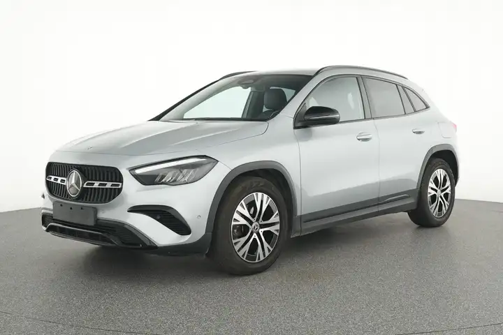 Mercedes-Benz GLA 180 180d Business Line