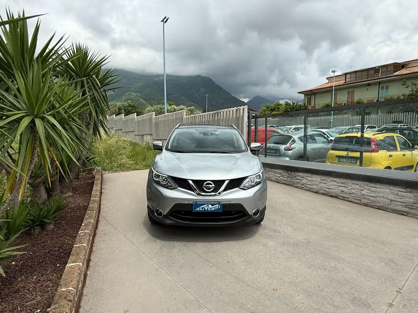 Nissan Qashqai 1.5 dCi Tekna Bianco - 2