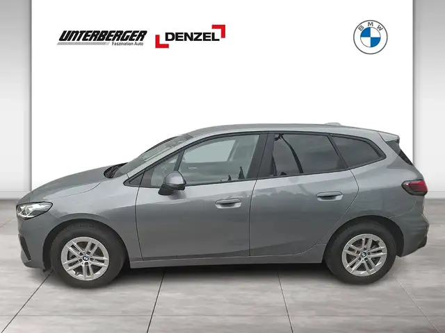BMW 2 Series view 2