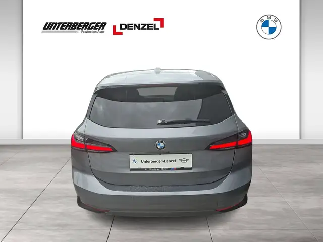 BMW 2 Series view 6