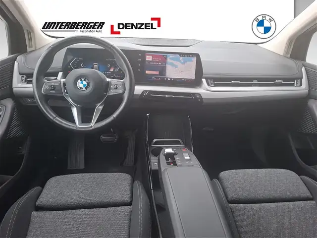 BMW 2 Series view 8