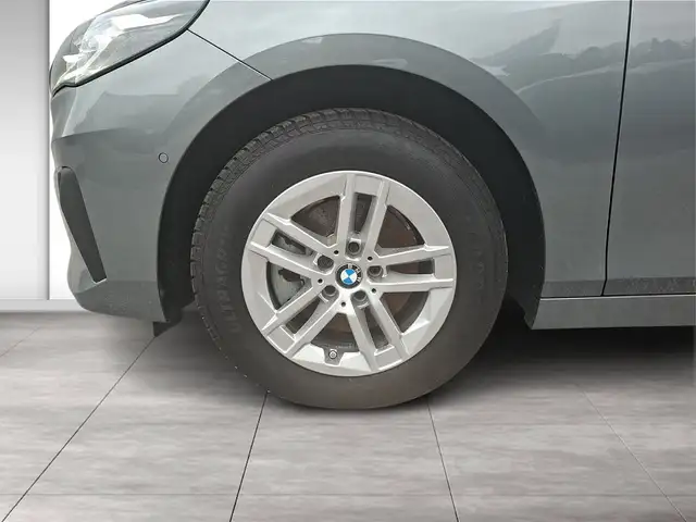 BMW 2 Series view 3