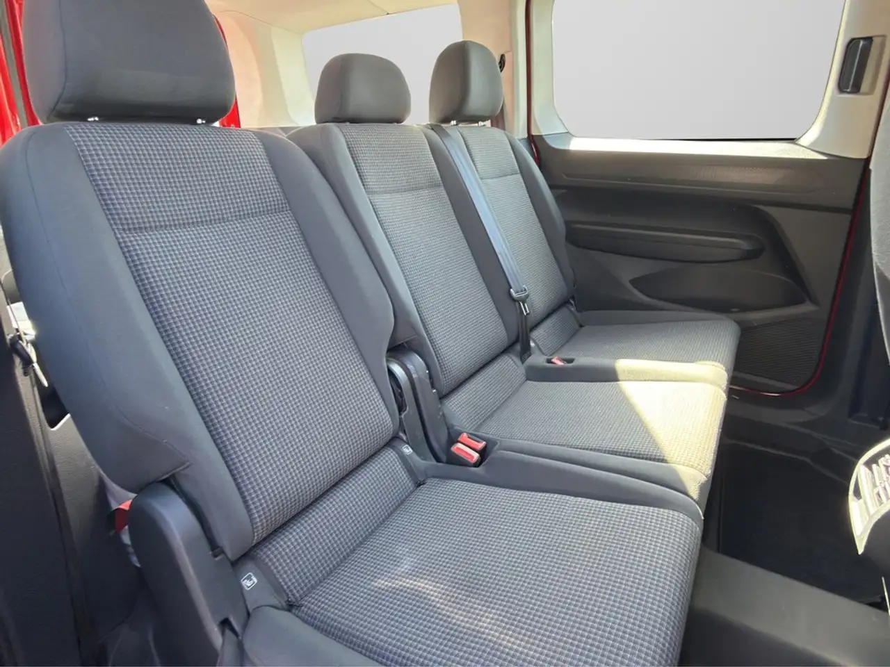 Volkswagen Caddy Maxi 2.0 TDI *7-SITZER*NAVI*SITZHEIZUNG*EINPARK..., миниатюра 7