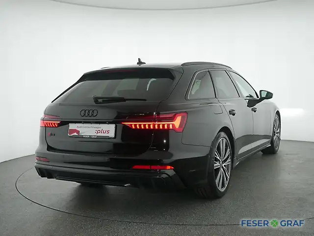 Audi S6 view 2