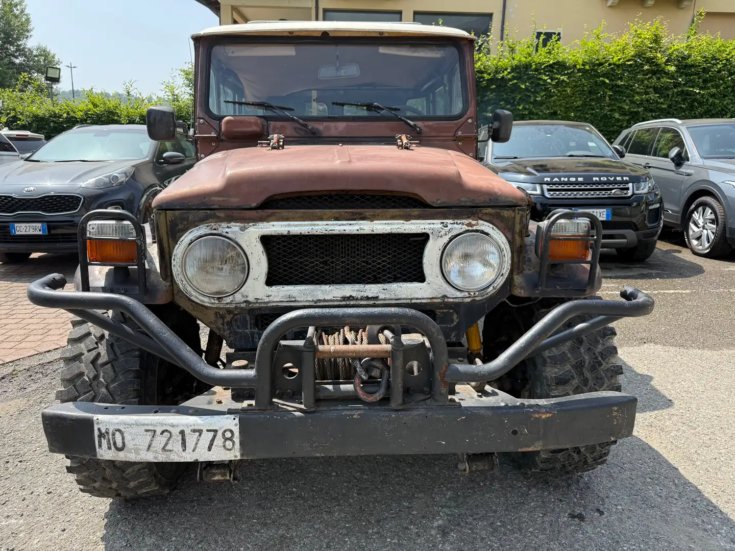 Toyota Land Cruiser BJ40 Marrone - 2