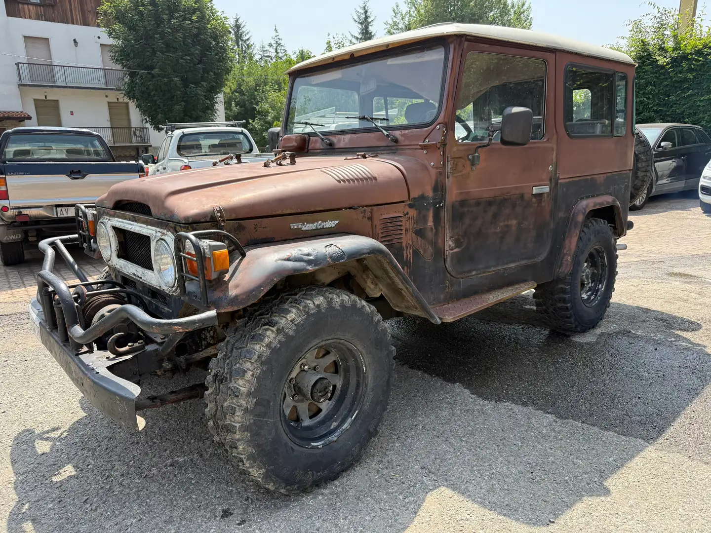 Toyota Land Cruiser BJ40 Marrone - 1