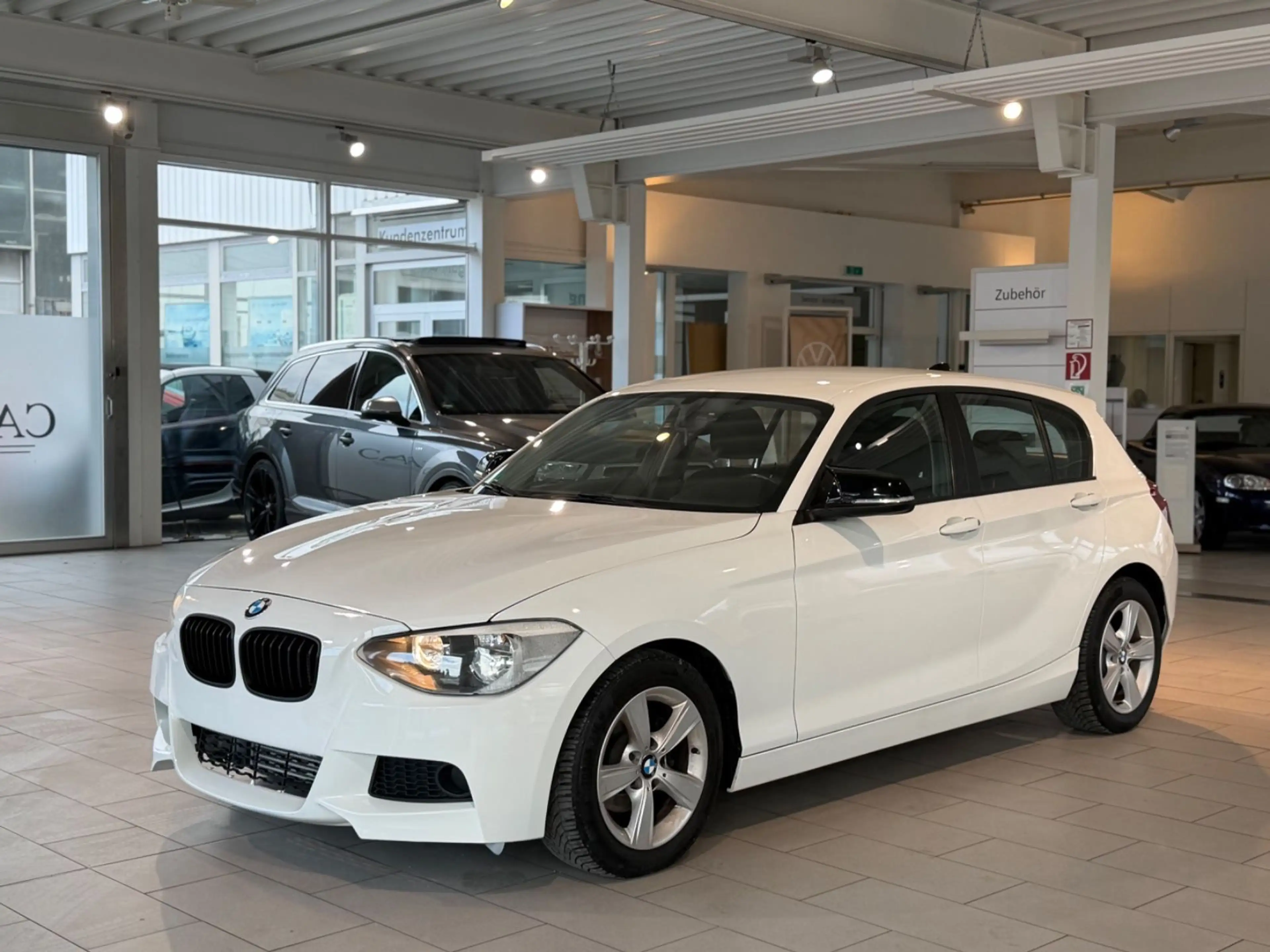 BMW 116 1 Limousine 5-trg. 116 i* M-OPTIK * SPORT *
