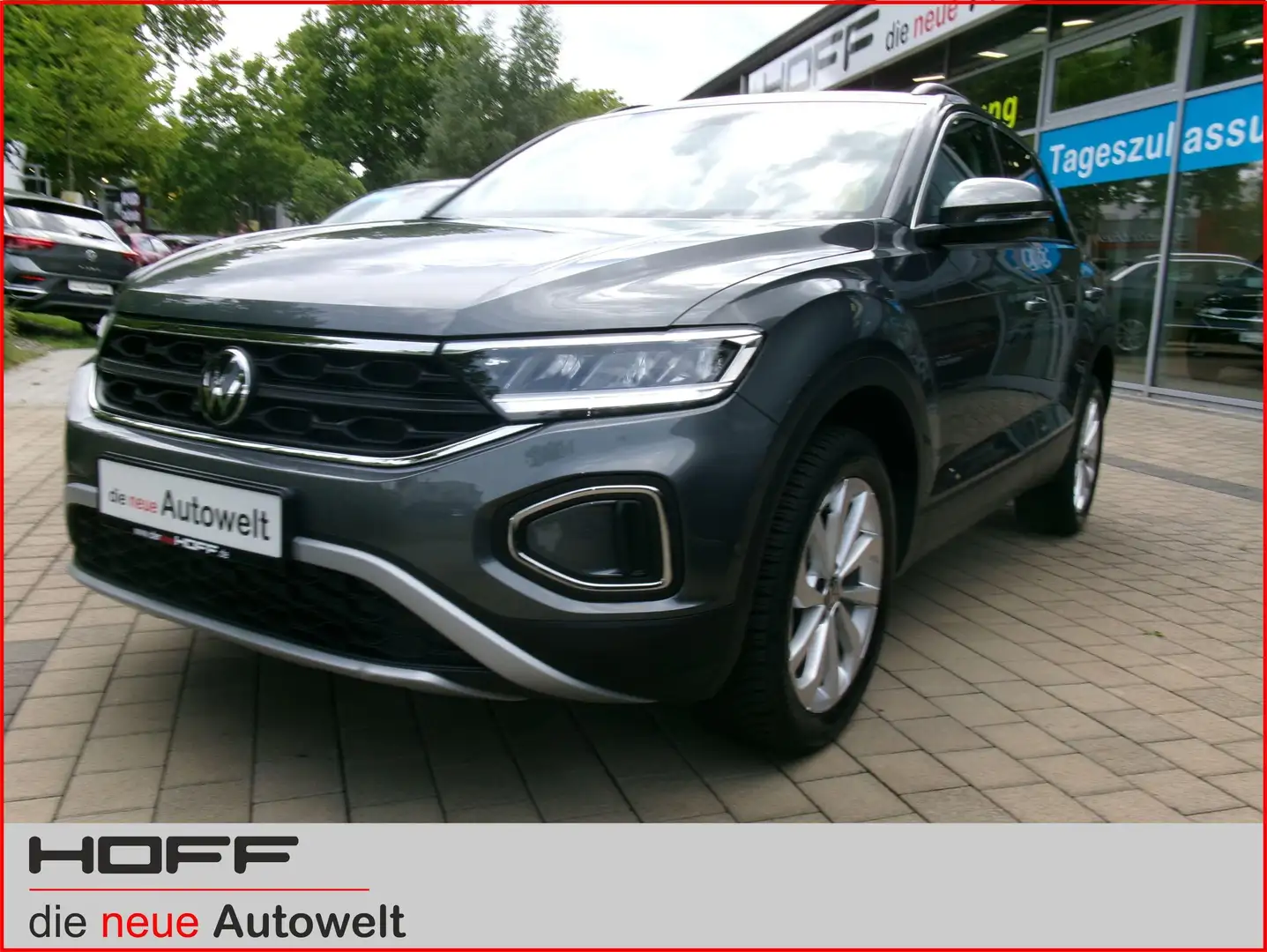 Volkswagen T-Roc 1.0 TSI Life Navi Kamera SHZ Allwetter Standheizun Grey - 2