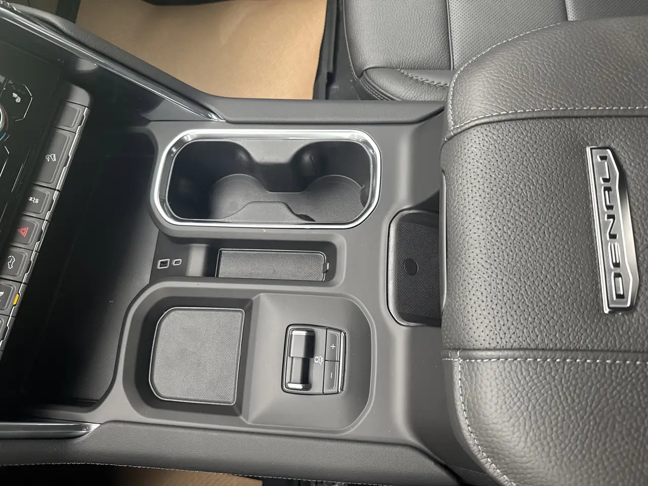 GMC Sierra 3500HD снимка GMC Sierra 3500HD