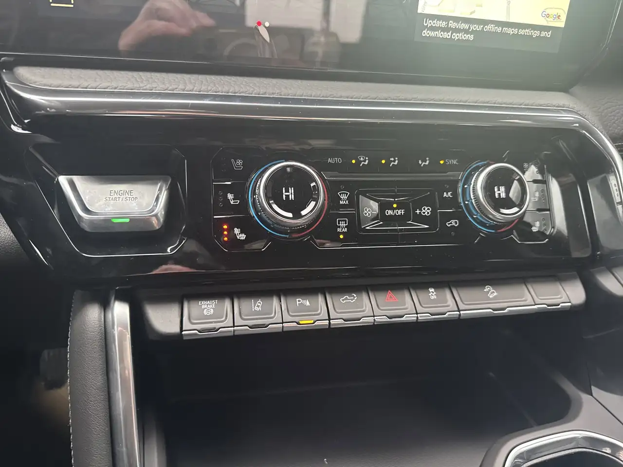 GMC Sierra 3500HD снимка GMC Sierra 3500HD
