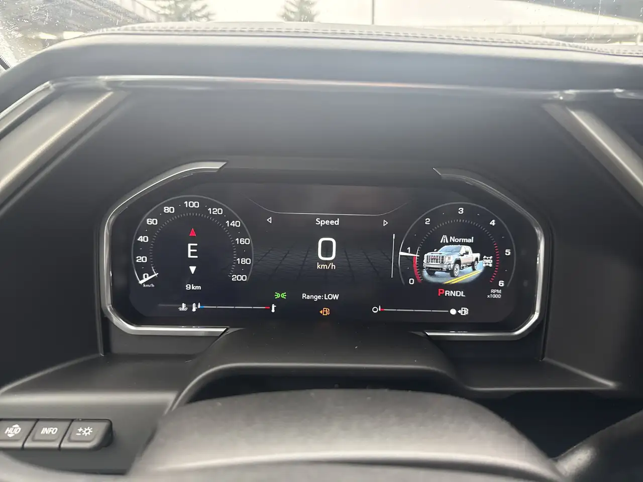 GMC Sierra 3500HD снимка GMC Sierra 3500HD