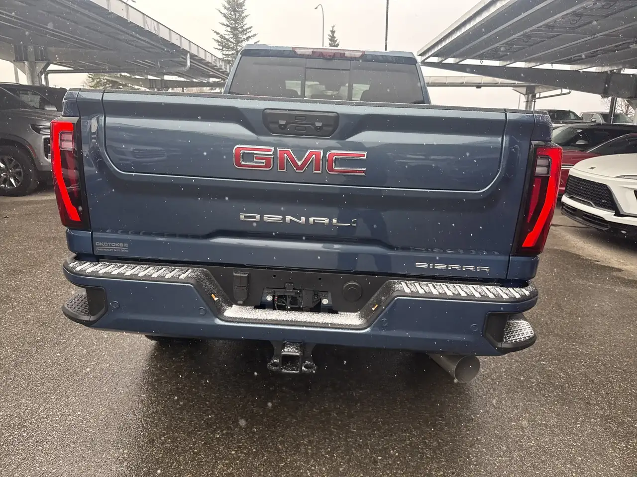 GMC Sierra 3500HD снимка GMC Sierra 3500HD