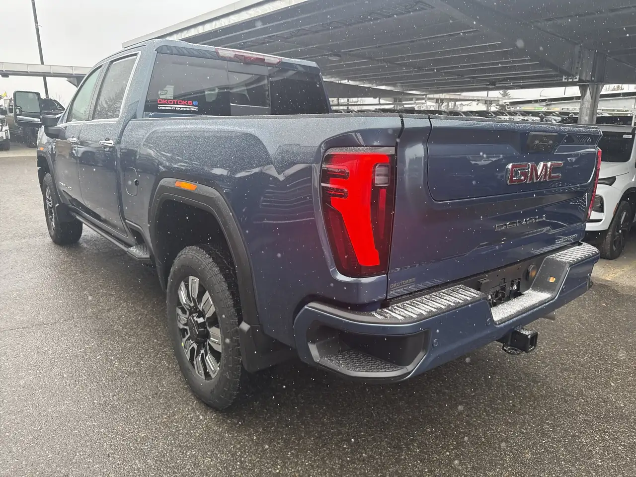 GMC Sierra 3500HD снимка GMC Sierra 3500HD
