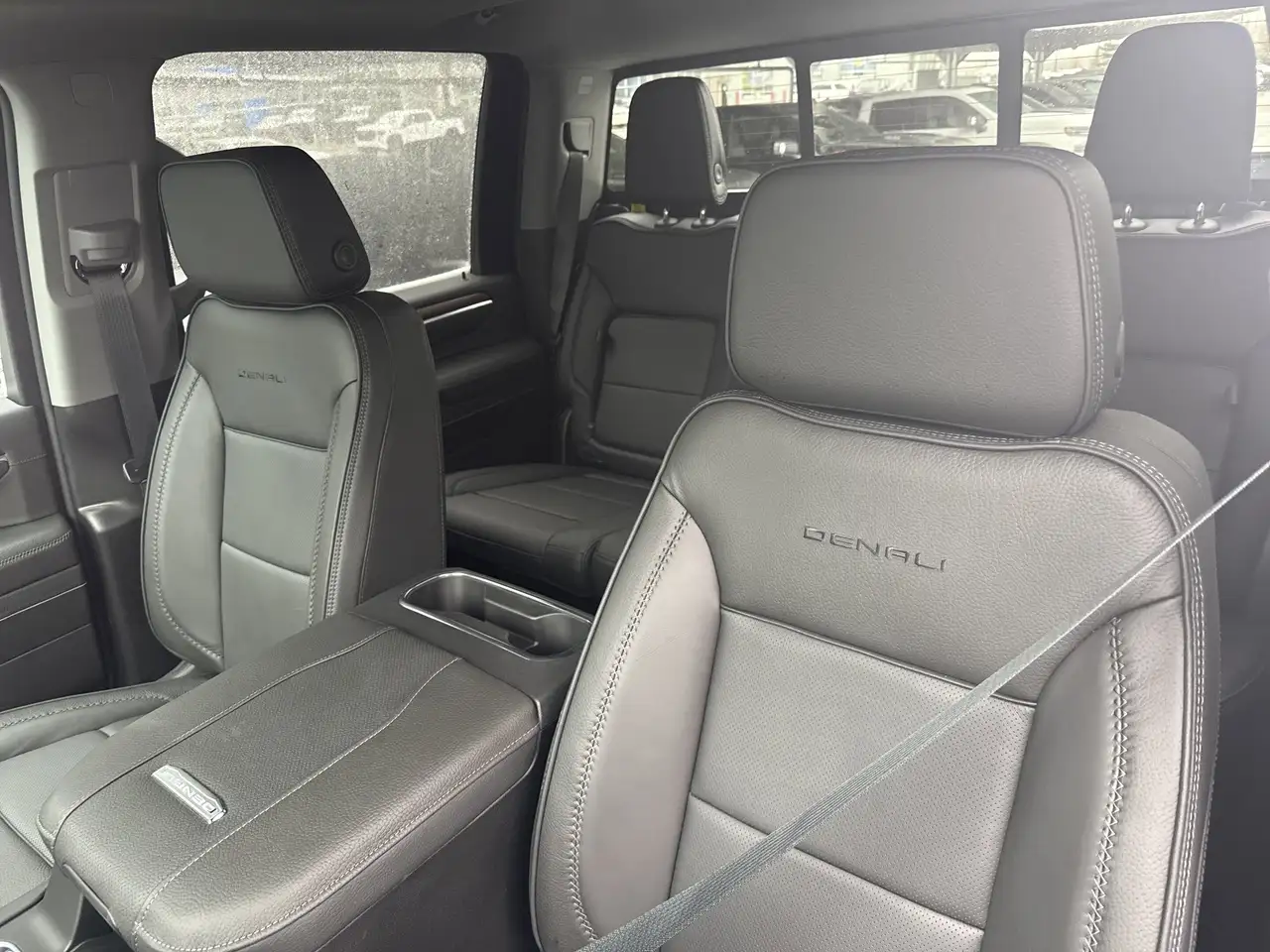 GMC Sierra 3500HD снимка GMC Sierra 3500HD