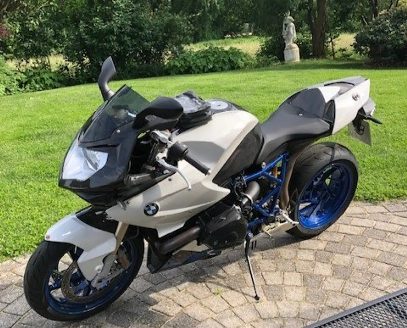 BMW HP2 Sport Bianco - 1