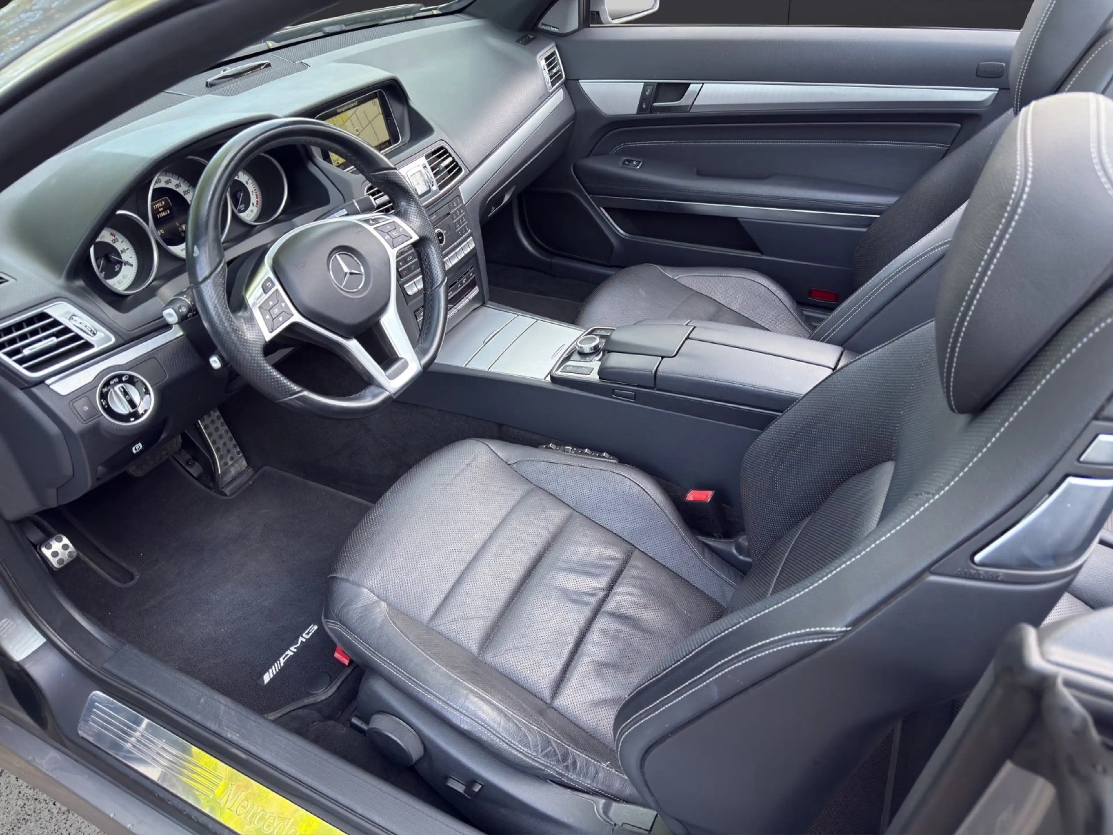 Mercedes-Benz E 250 E250 Cabrio AMG Line LED-NAVI-LEDER-PDC — photo 10