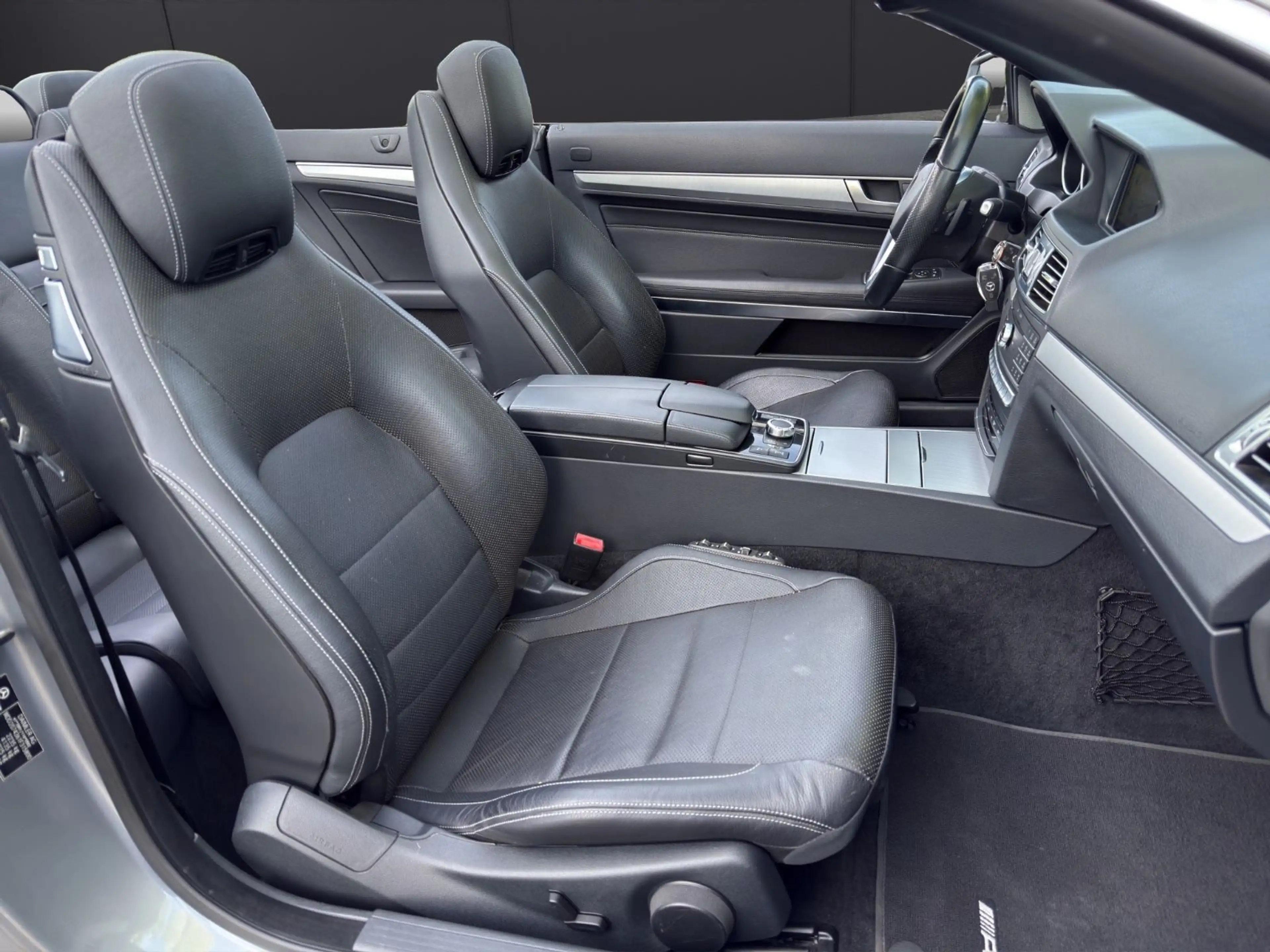 Mercedes-Benz E 250 E250 Cabrio AMG Line LED-NAVI-LEDER-PDC — photo 14