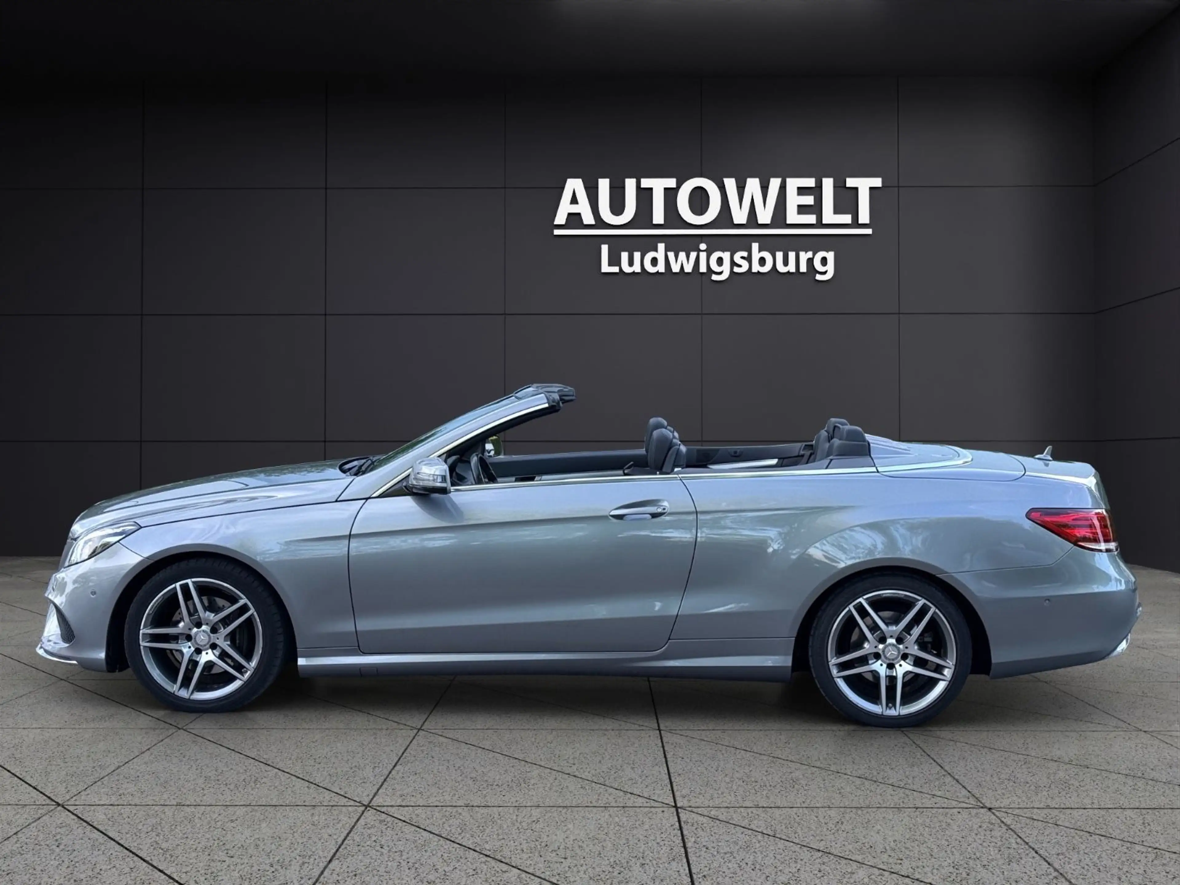 Mercedes-Benz E 250 E250 Cabrio AMG Line LED-NAVI-LEDER-PDC — photo 8