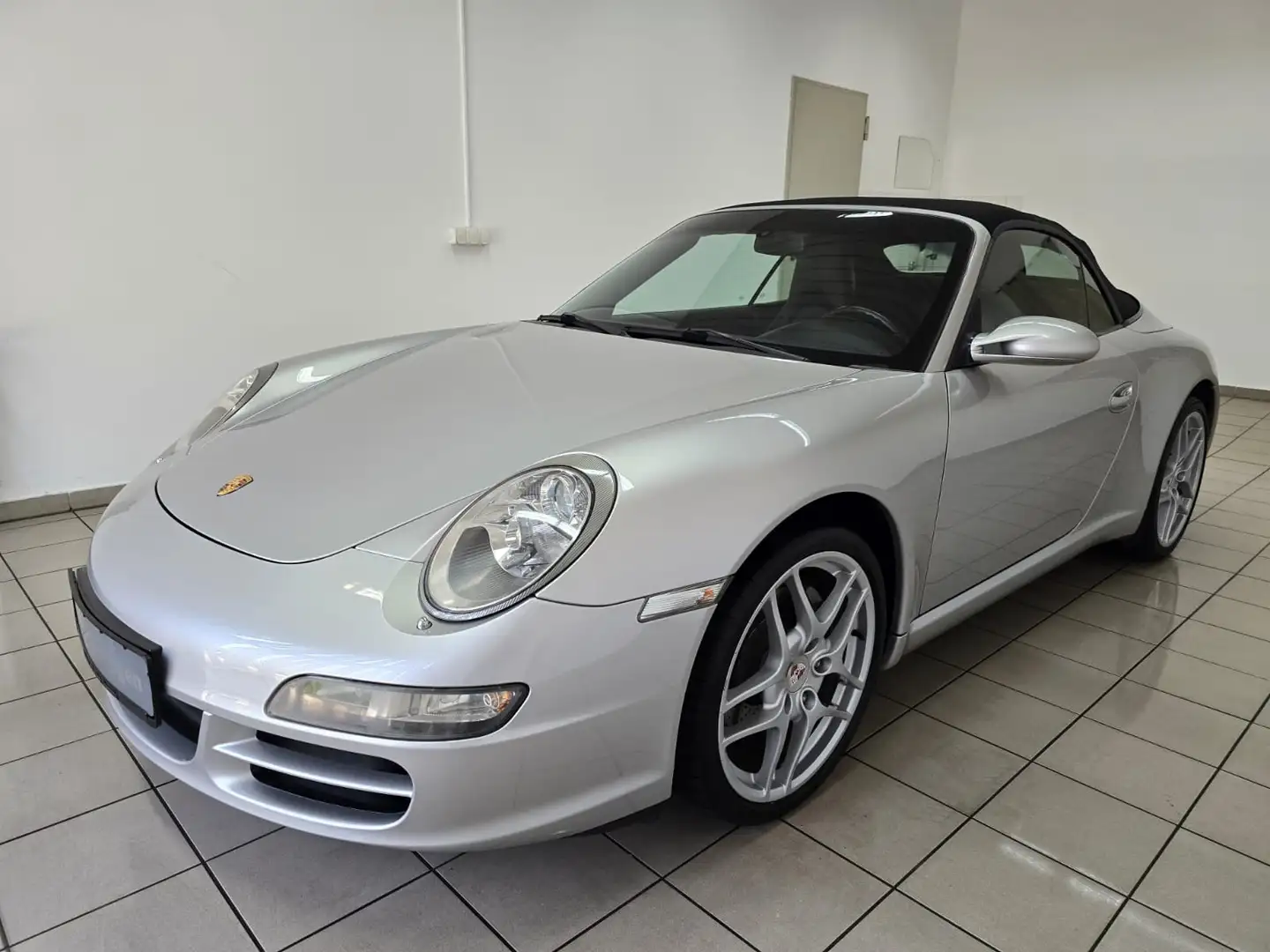 Porsche 997 911 Carrera Cabrio Schalter Xenon SportAGA Grau - 1