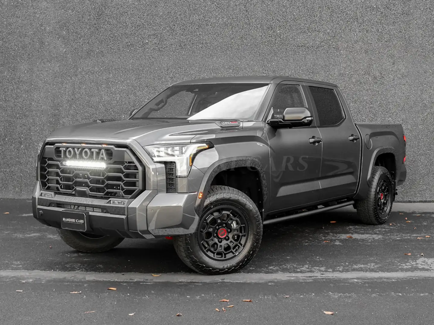Toyota Tundra 2026 TRD PRO € 95000 +18" TRD PRO BBS® WHEEL Gris - 1