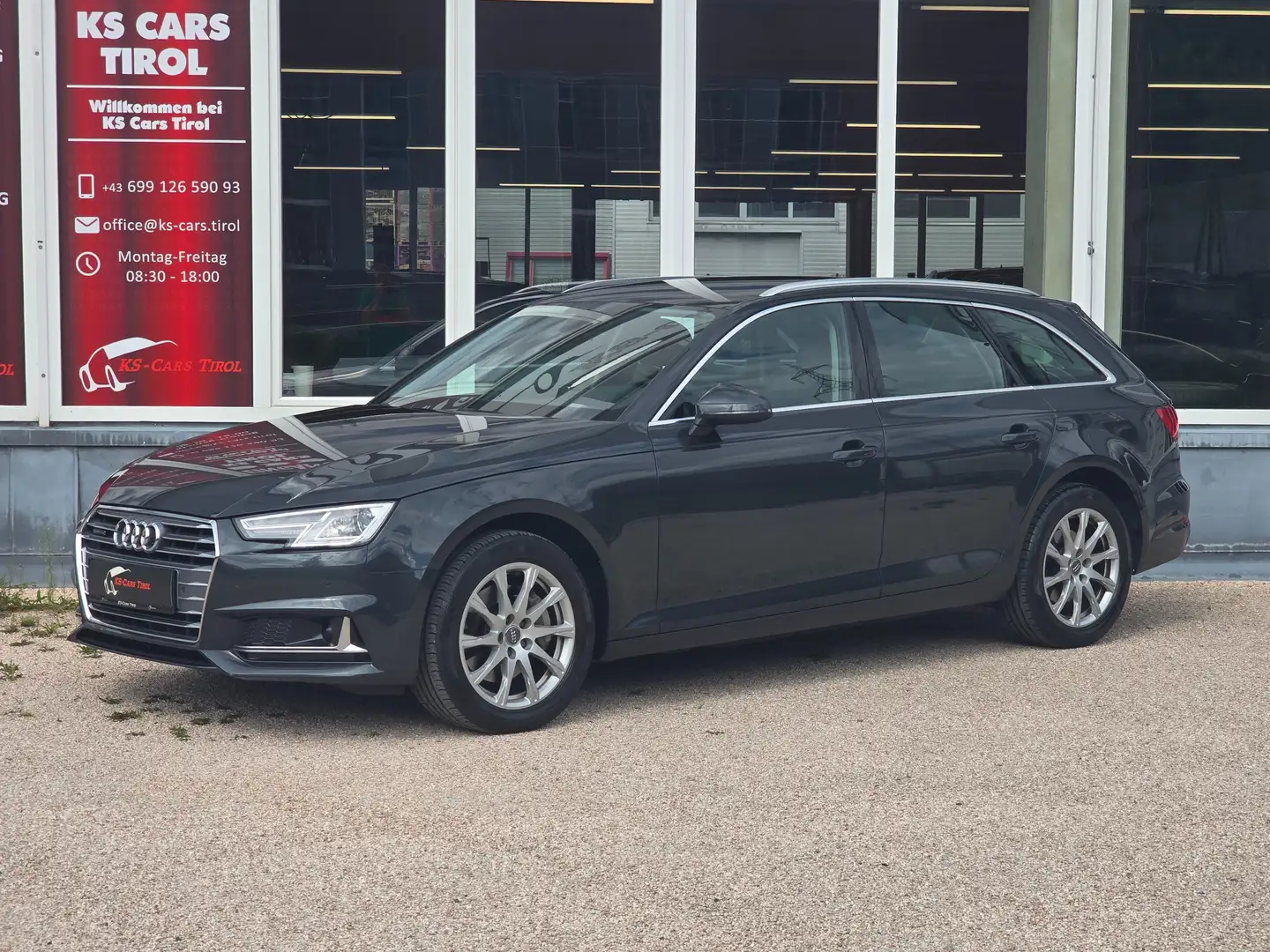 Audi A4 40 TDI quattro sport DSG STDH. Grau - 1