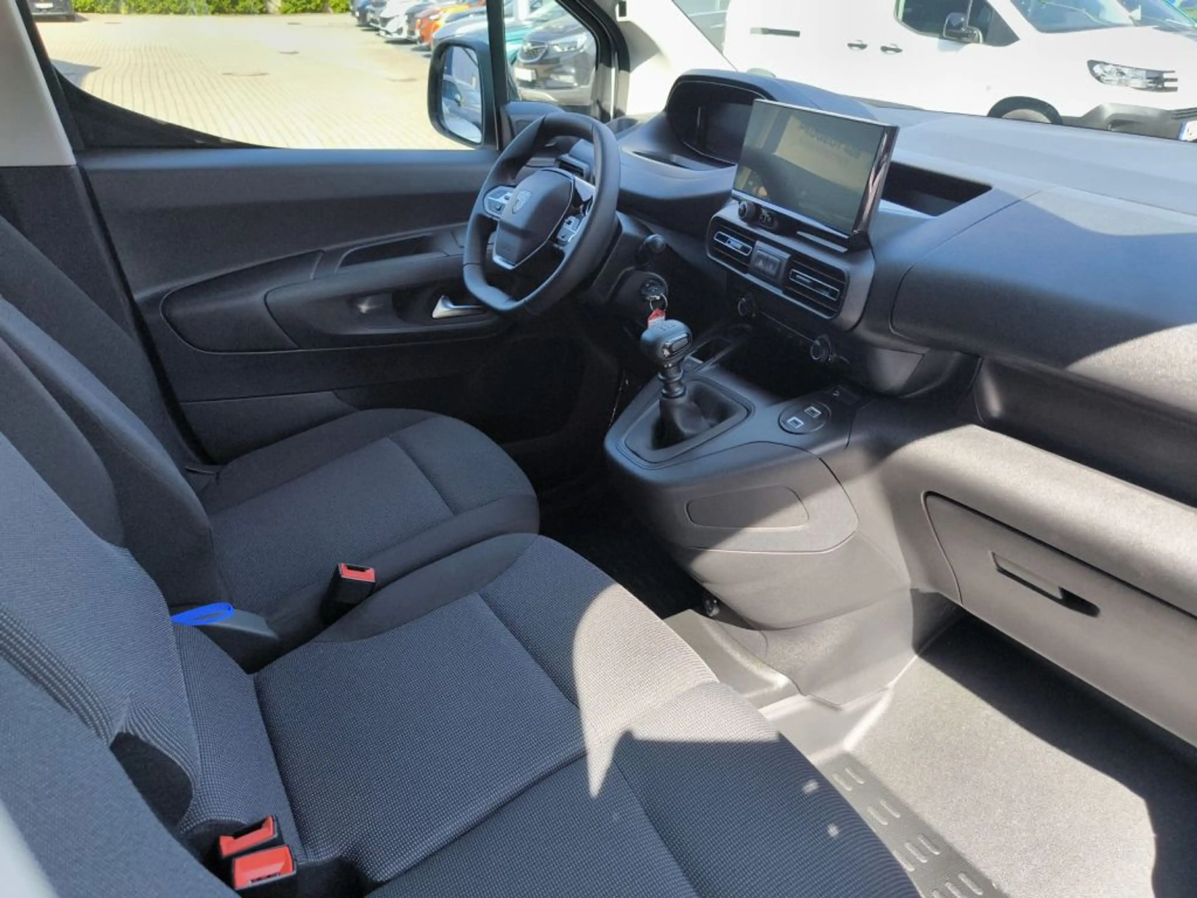 Peugeot Partner 1,5 Diesel 100 M — photo 11