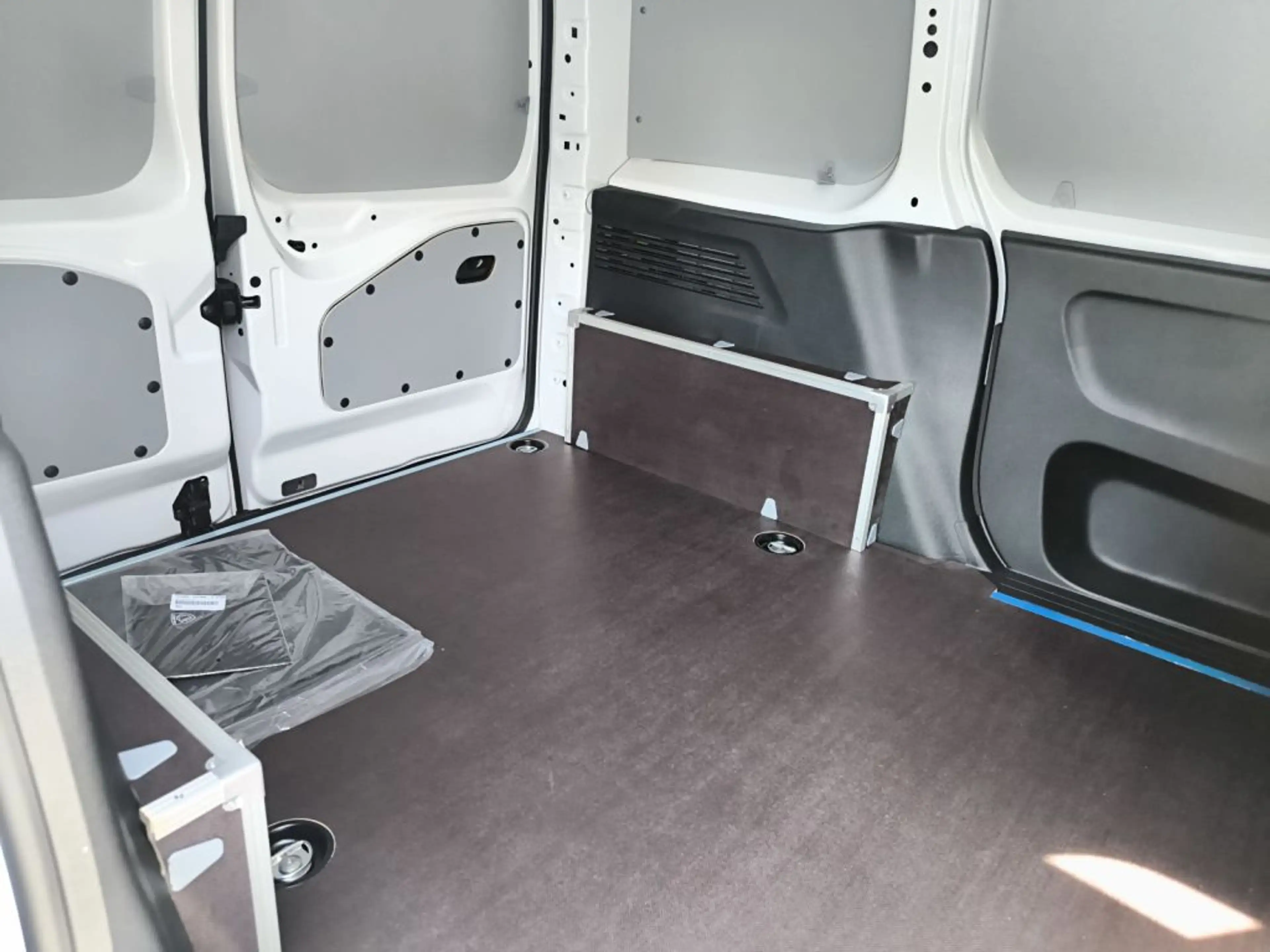 Peugeot Partner 1,5 Diesel 100 M — photo 15