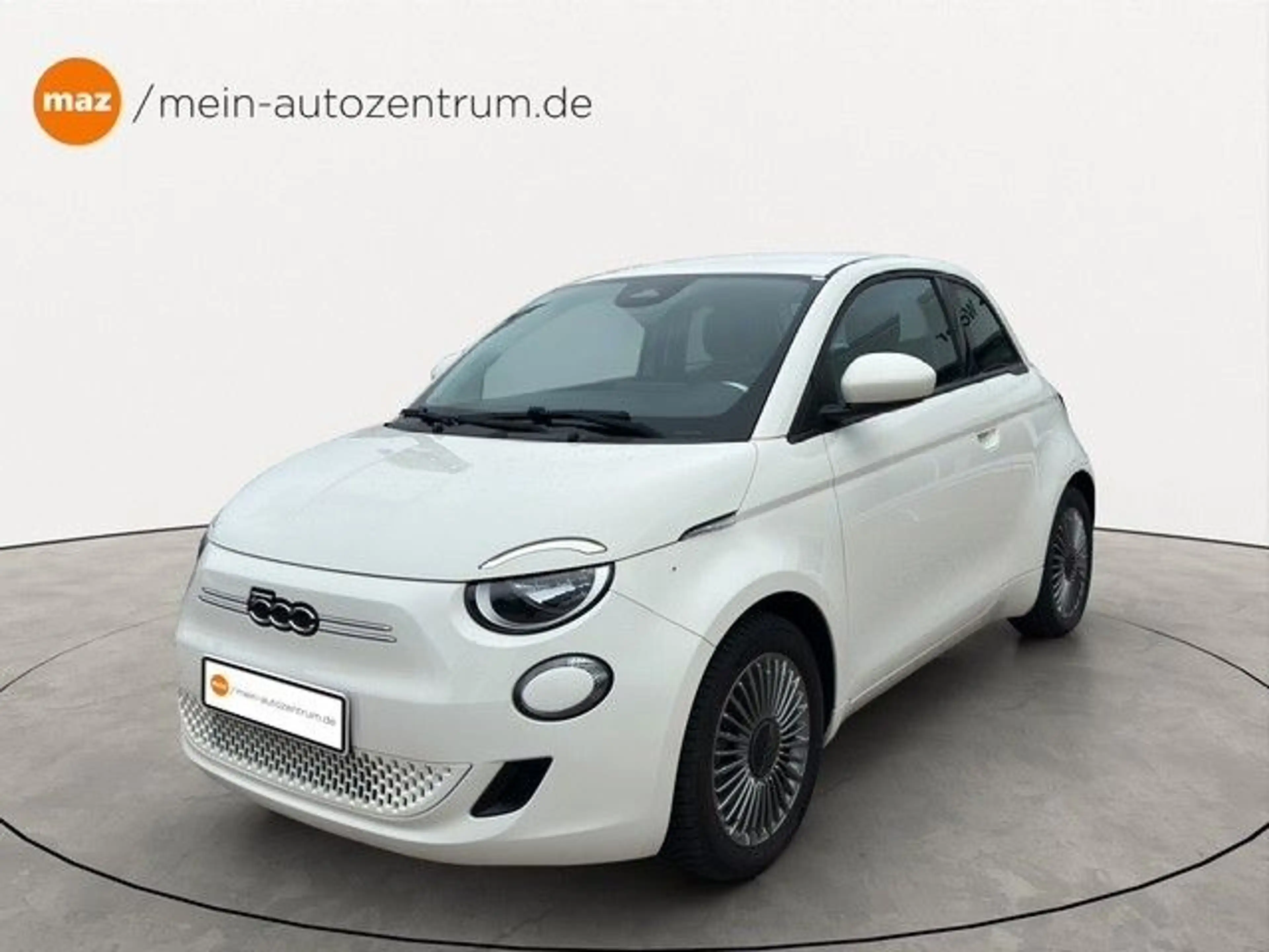 Fiat 500e 42 kWh Basis NAVI KLIMA Bluetooth DAB+